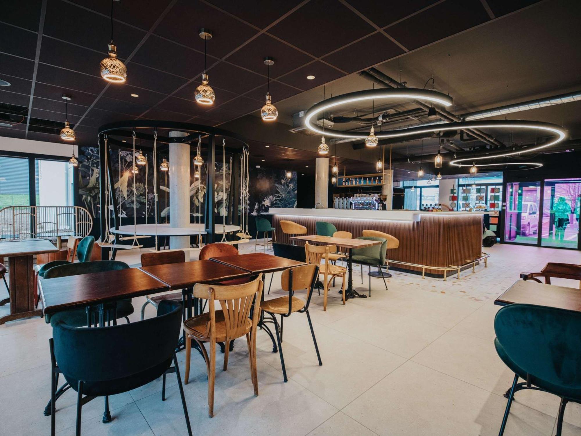 Guipavas Greet Hotel Brest Aeroport מראה חיצוני תמונה